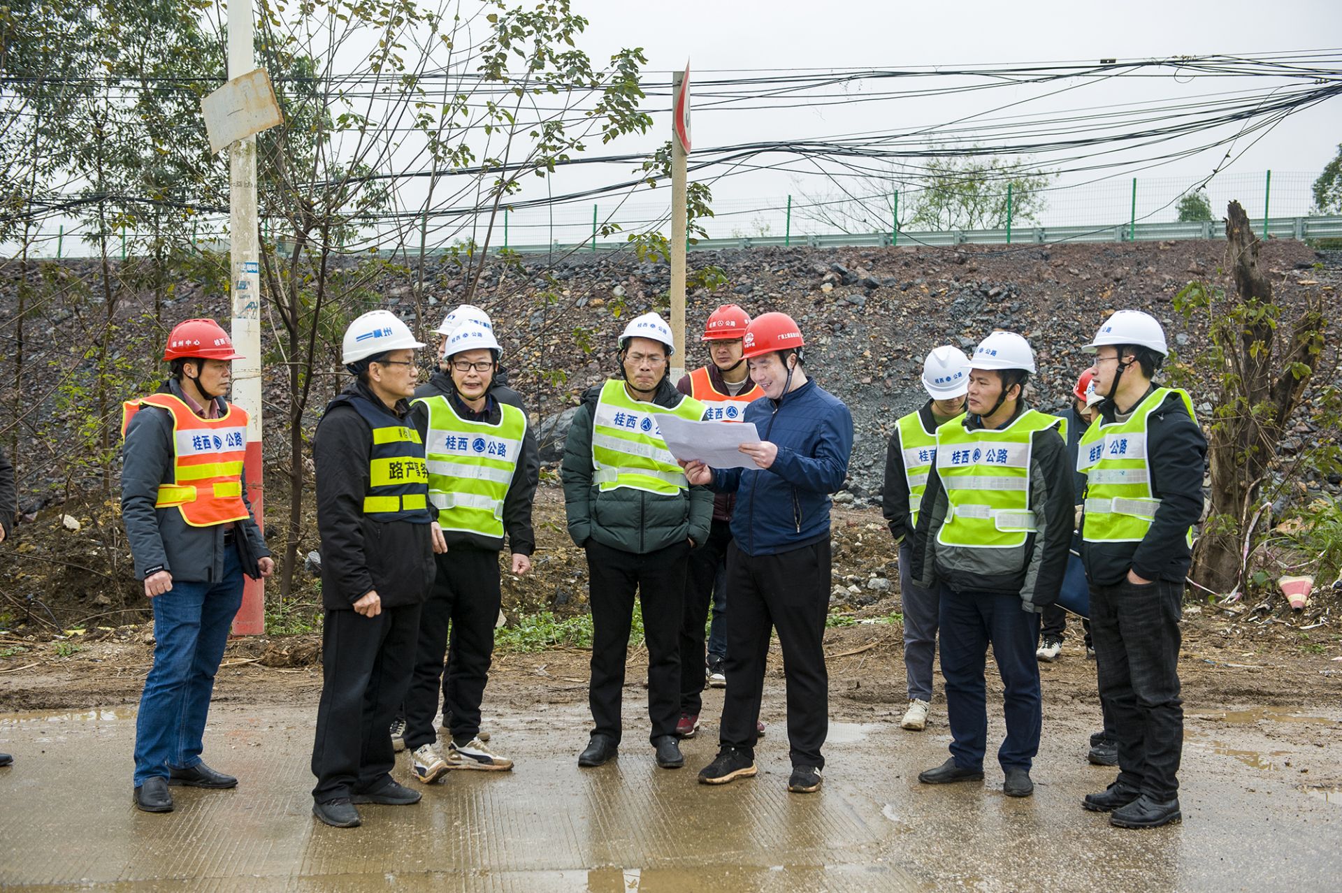 绿春县级公路维护监理事业单位领导概述